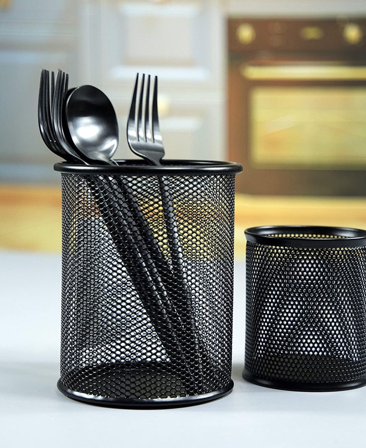Black Round Mesh Pen Stand